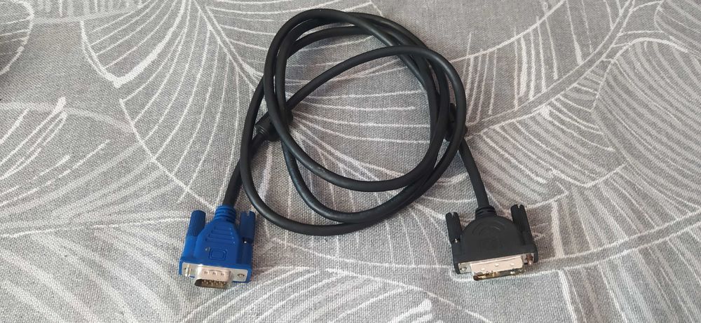 Шнур кабель для монитора иногда и телевизора от компьютера VGA DVI