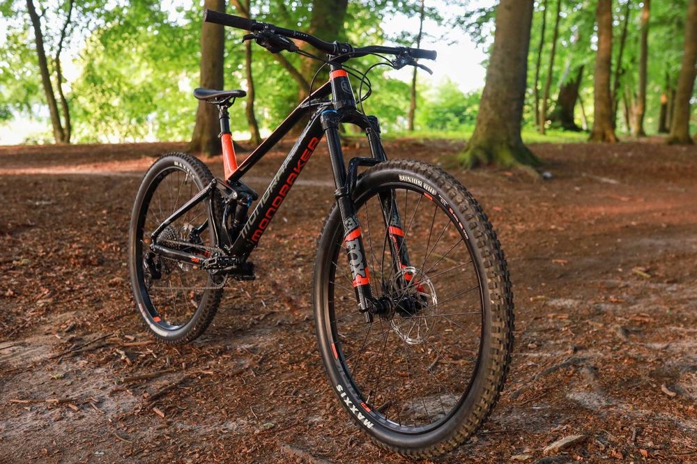 Full Mondraker Foxy 2021 L, 29, ALL M.700 KM przebiegu.