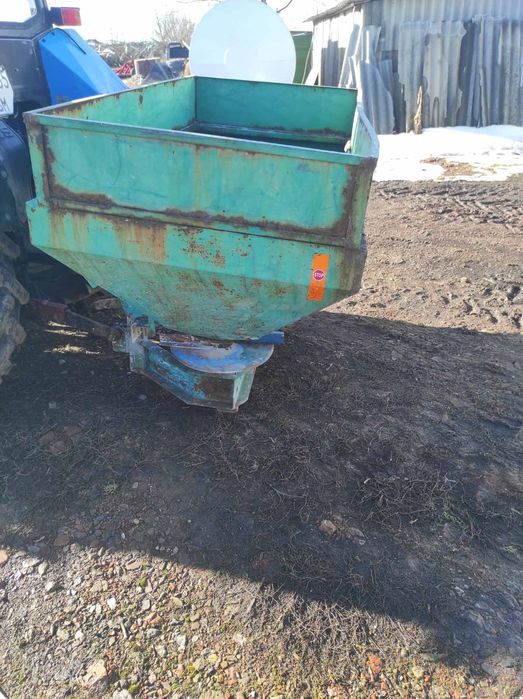 РМД - розкидач мінеральних добрив продам.