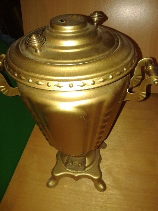 Samowar ozdobny rosyjski