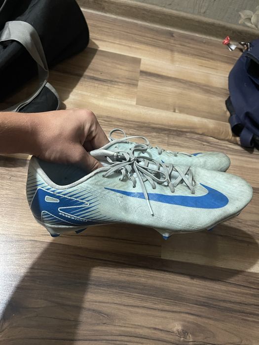 Продам чоловічі футбольні бутси копи nike mercurial 46