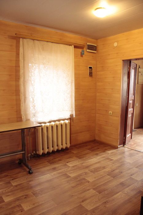 Будинок біля метро Житомірська