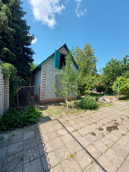Продам дом 298 кв.м в 200 м от реки и 50 м от леса