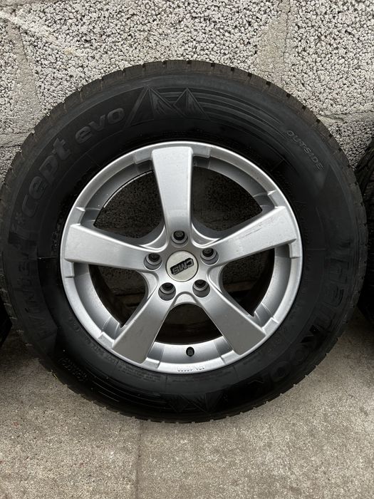 Alufelgi R16 5x108 Ford Kuga opony zimowe 215/70/16