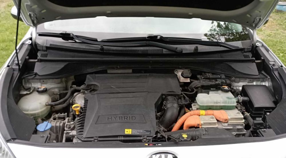 KIA Niro Гібрид економний