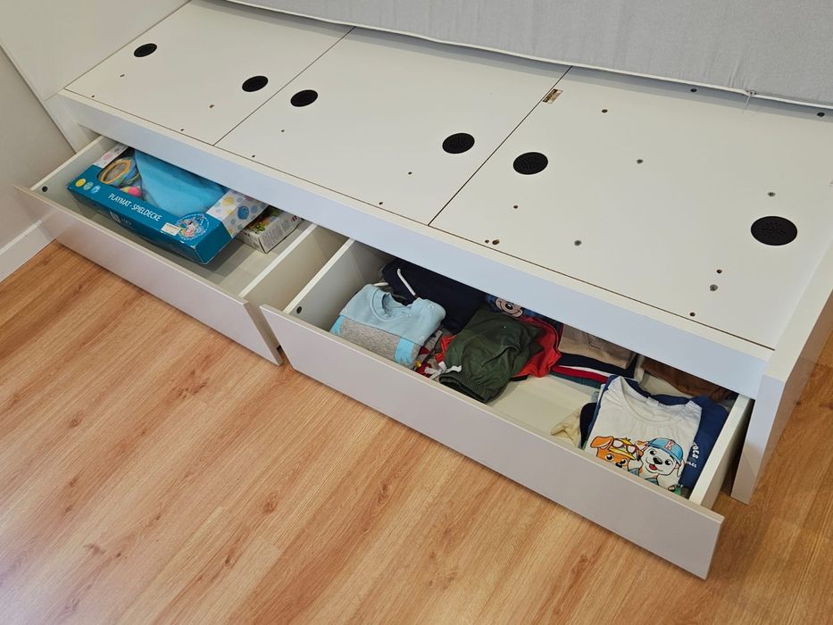 Cama solteiro com colchão