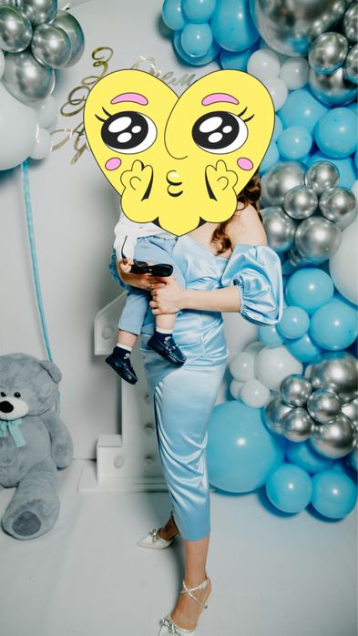 Сукня міді з рукавами