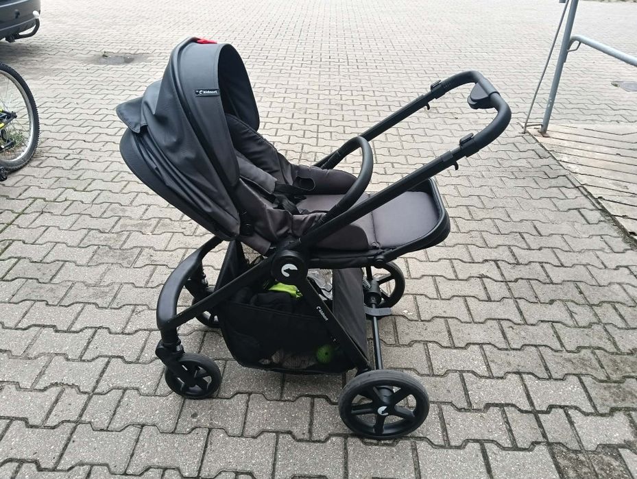 Sprzedam spacerówkę mało używaną