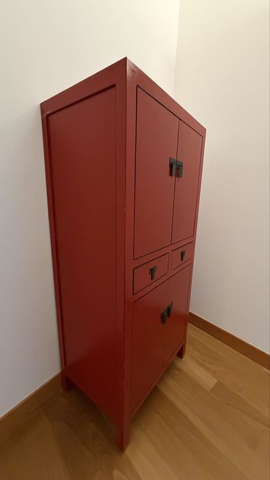 Movel Oriental em madeira