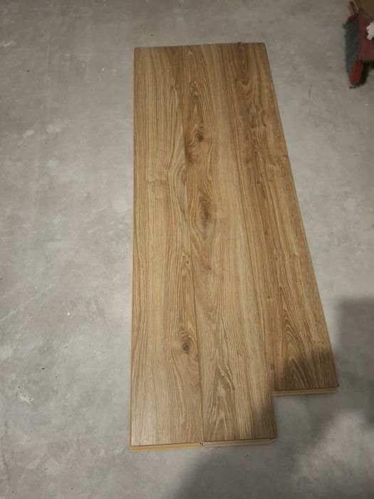 Sprzedam  panele podłogowe  12 m2