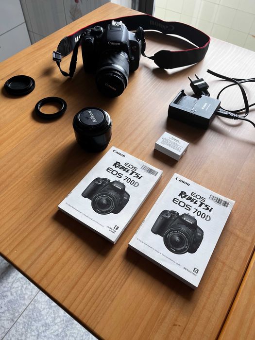 Canon EOS 700D / Rebel T5i + 18–55 IS + 50mm f/1.8 II + extras