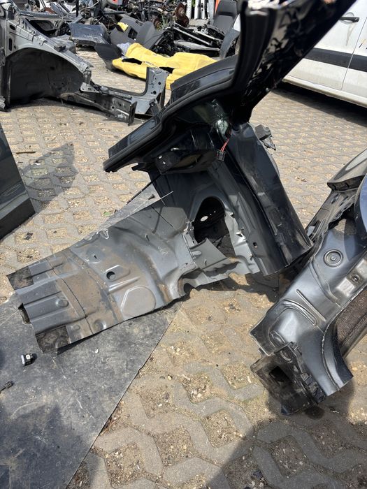 VW Golf 7 ćwiartka podłużnica szyba fartuch lewy przód