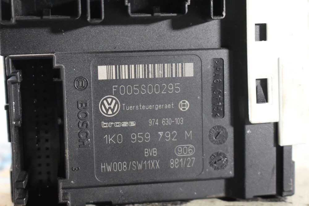 Motor vidro frente direito VOLKSWAGEN Golf VI (5K1)