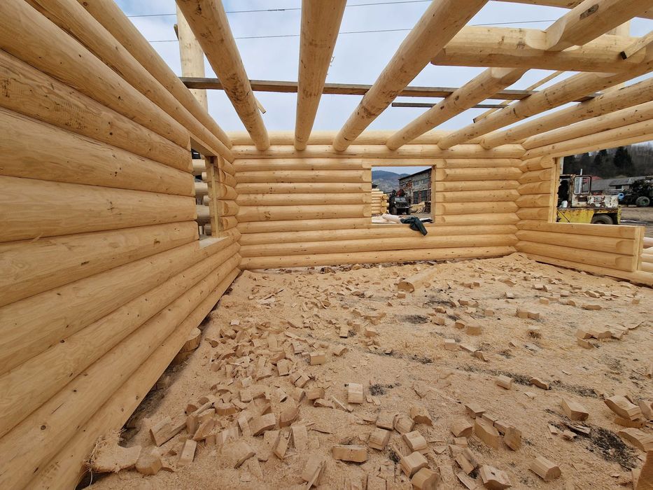 Dom Drewniany z bala naturalnego, Belki drewniane