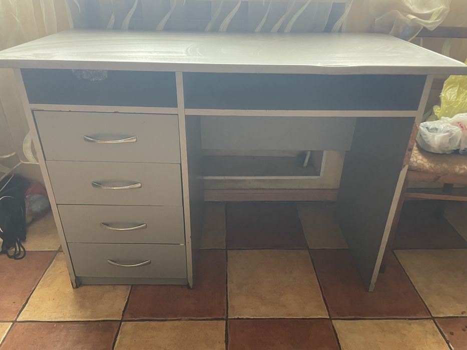 Комод стіл тумба бу