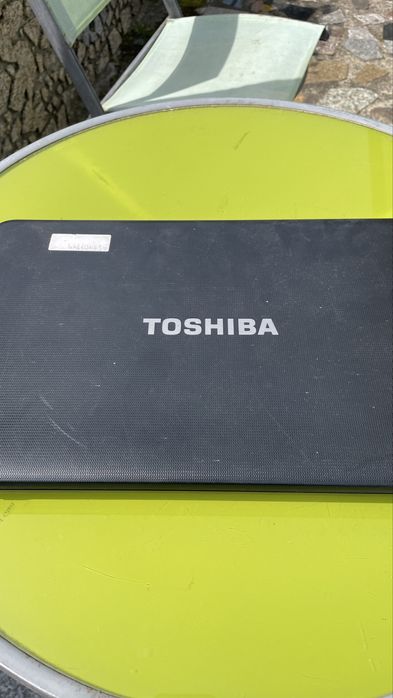 Dois Toshiba satelite