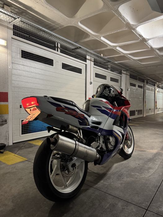 Honda cbr 600 (carta a2 25kw)