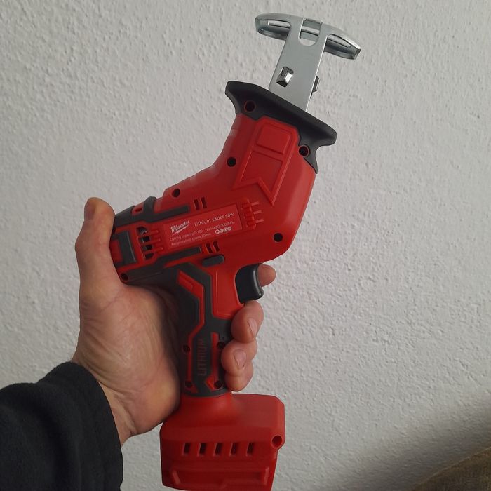 Продам шабельну пилку мілуокі.Нова, в користуванні не була.