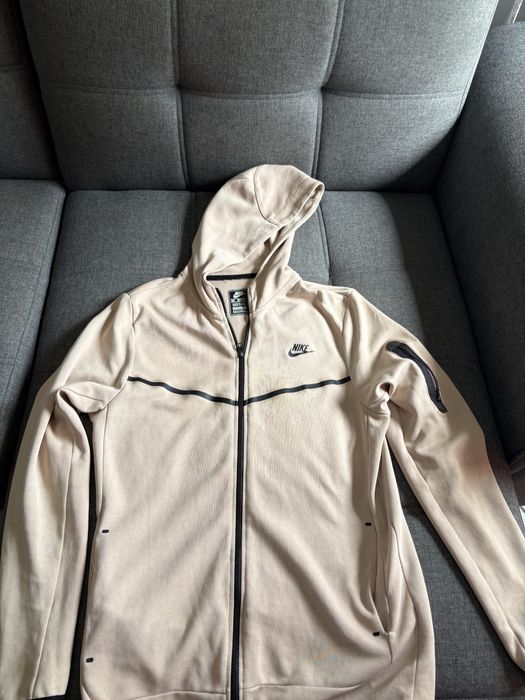 Nike tech cor beje