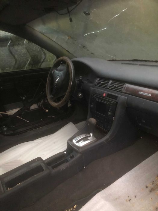 Audi  S6  na części  . 4,2  .