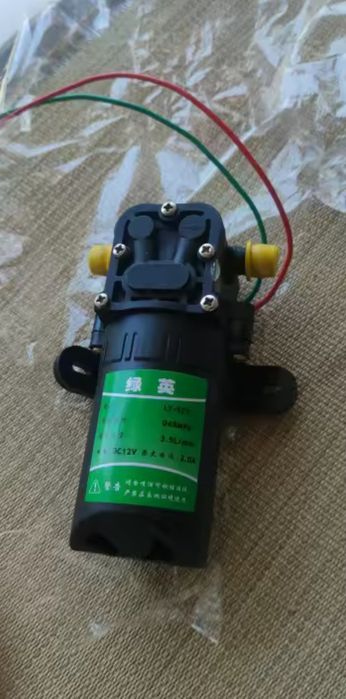 Насос мембраний самовсасующий 12 вольт 5 атмосфери