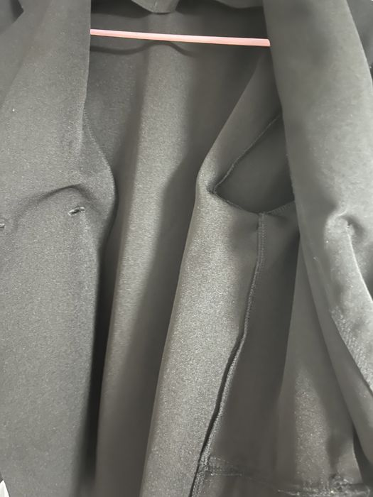 Чорний оверсайз піджак