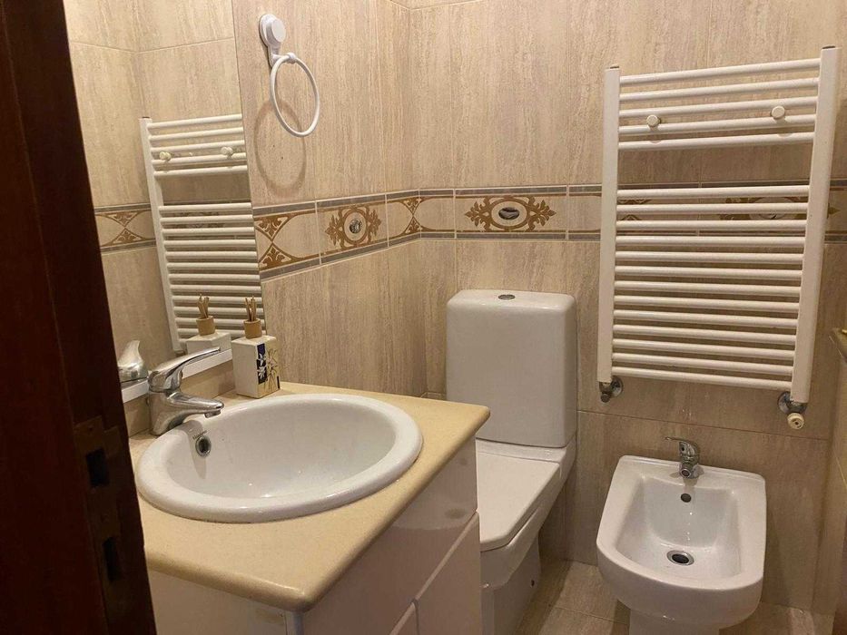 Arrenda-se T3 em Santa Apolónia, Coimbra - Estacionamento Privativo