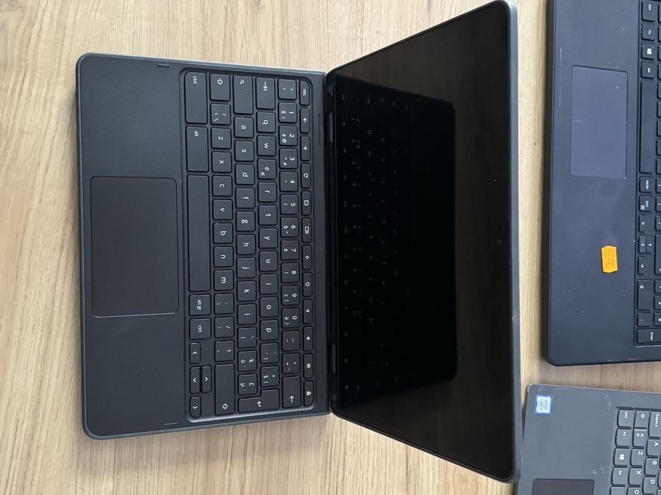 4 Laptopy Dell , Lenovo uszkodzone