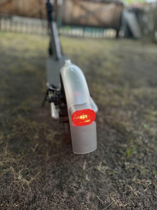 Xiaomi Mi Electric Scooter Pro 2 Mercedes-AMG Petronas F1 Team Edition