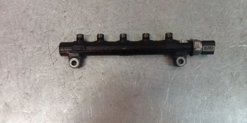 REGUA / RAMPA DE INJECÇÃO CHEVROLET CAPTIVA 2.2D 96868901 R9144Z300A