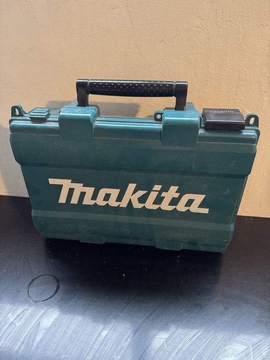 Makita HR 2630 Перфоратор