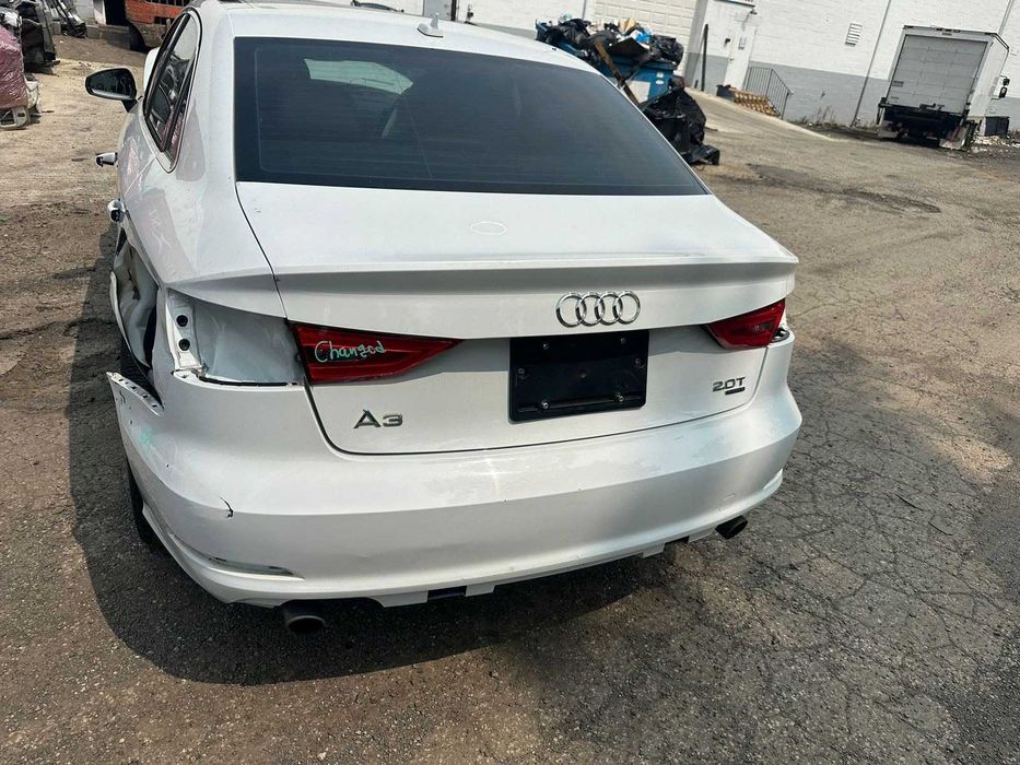 Трубка патрубок Audi A3 8V Quattro 2.0 Ауди А3 Разборка Запчасти 2012-
