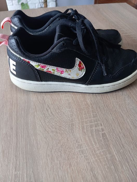 Buty Nike r.36.5
