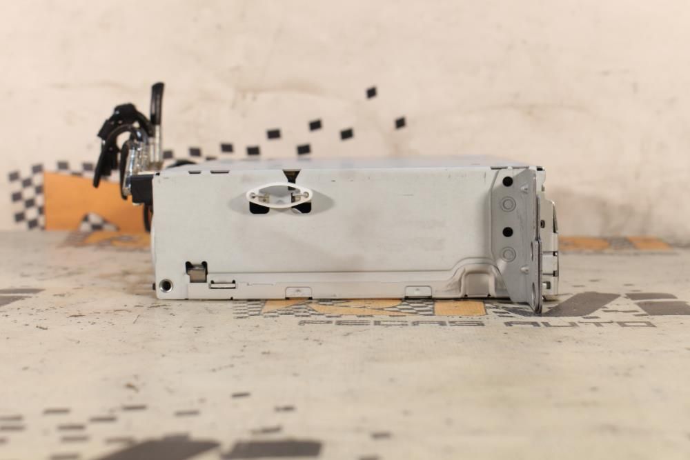 Rádio / auto-rádio BMW 1 (F20)