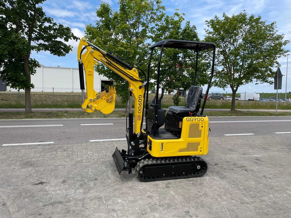 Nowa minikoparka Gunter Grossmann GG900. Silnik Kubota