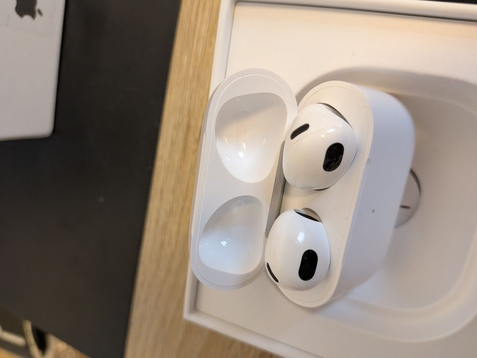 Słuchawki Apple AirPods (3. generacji) oryginalne