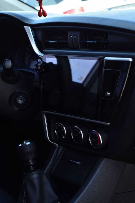 Toyota Corolla 2017р. 1.3 бензин офіційна [Перший внесок від 20%]