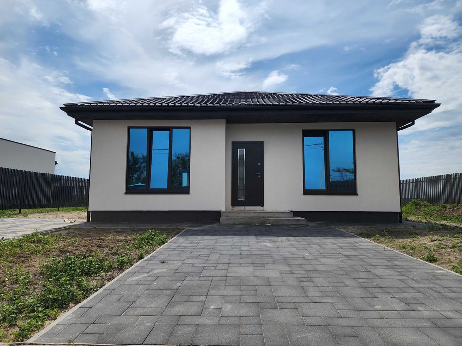 Вітаю. Продам будинок 87 м2 від забудовника. Телефонуйте.