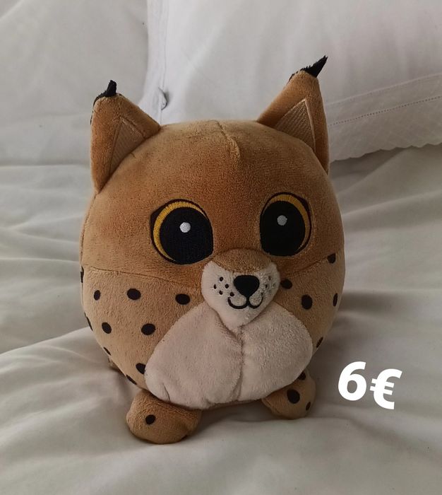 Pluches diversos novos