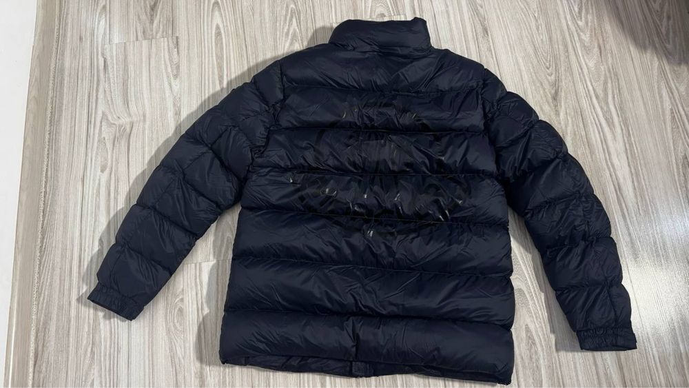 Moncler пуховик  Розмір XL