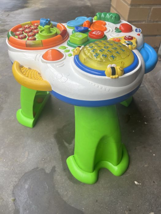 Mesa actividades Chicco