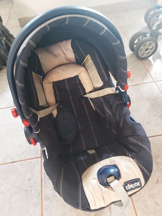 Chicco Baby Stroller + Car Seat64584697923201121