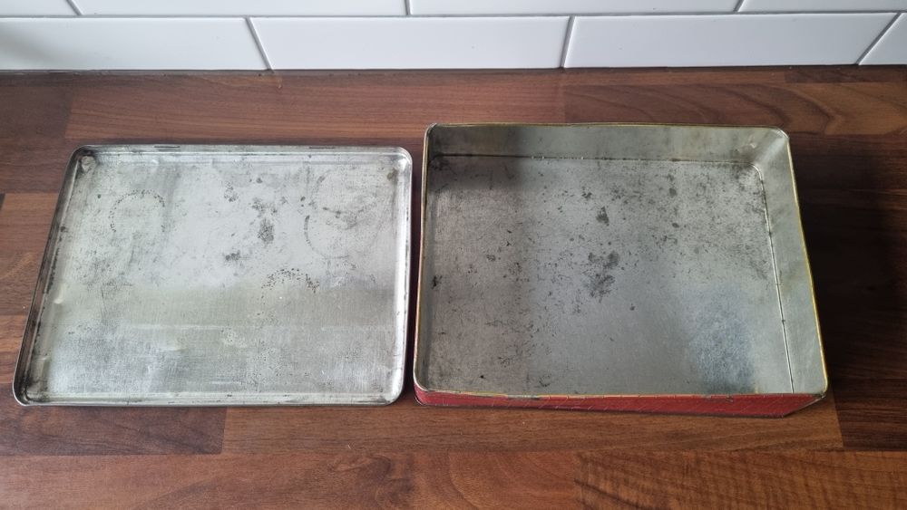 Metalowe pudełko po czekoladkach Goplana  lata 70 - te Vintage