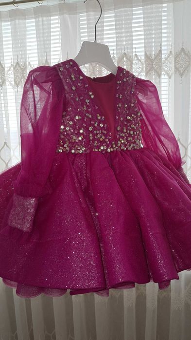 Святкова сукня на дівчинку