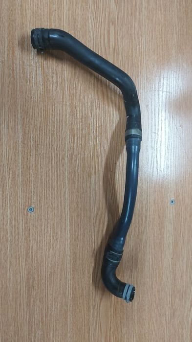 Porsche taycan audi etron gt патрубок системи охолодження 9j1121609