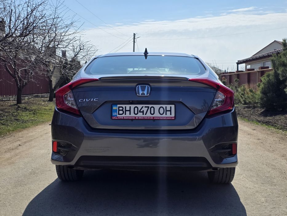 Продам хонда сивик 2017г.