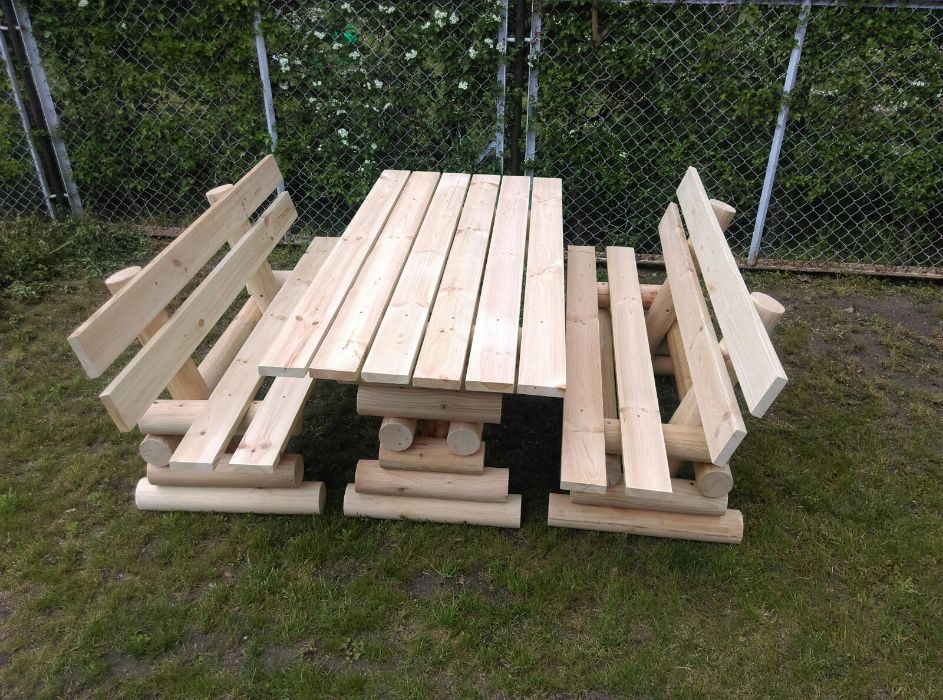 surowy zestaw mebli ogrodowych