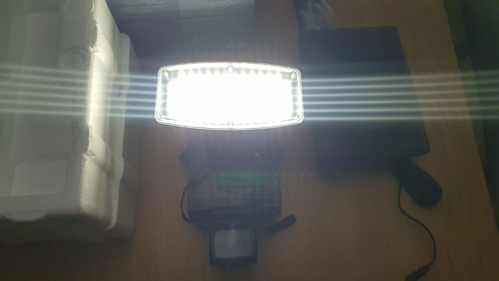 Lampa led livarno czujnik ruchu solar
