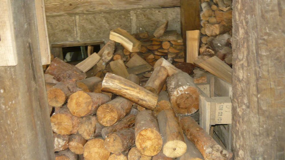 Drewno opałowe sosnowe opał sosna sucha wysezonowana