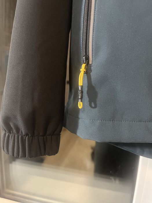 Демісизона курточка